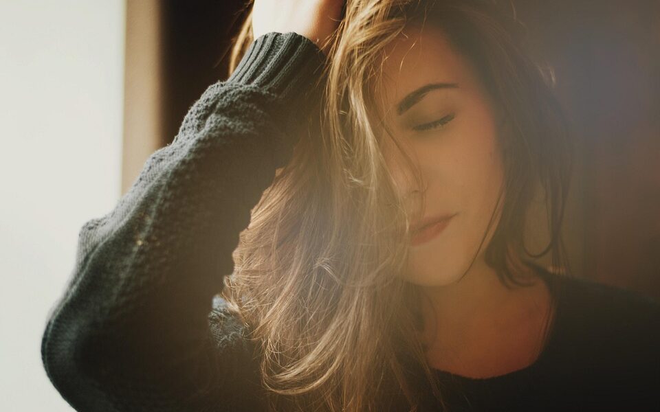 10 Best Hair Serums for Mirror Shine and Softness: Expert Reviews